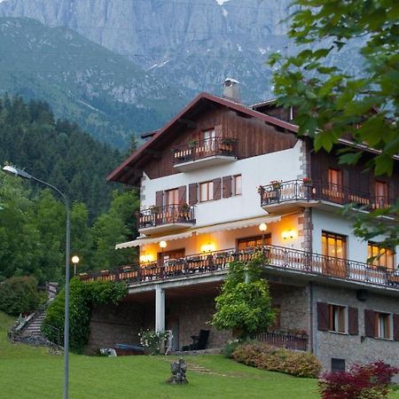 Albergo Ristorante Scanapa Castione della Presolana Exteriér fotografie