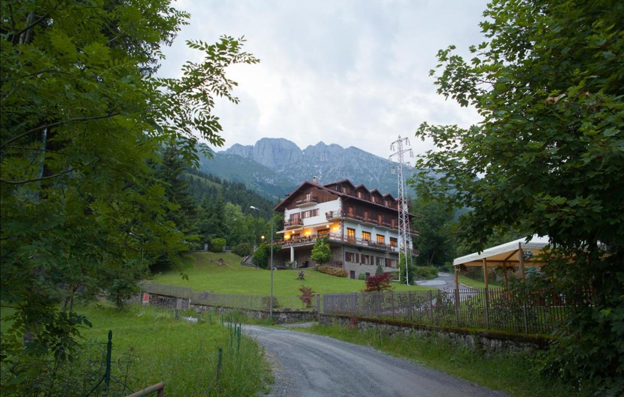 Albergo Ristorante Scanapa Castione della Presolana Exteriér fotografie