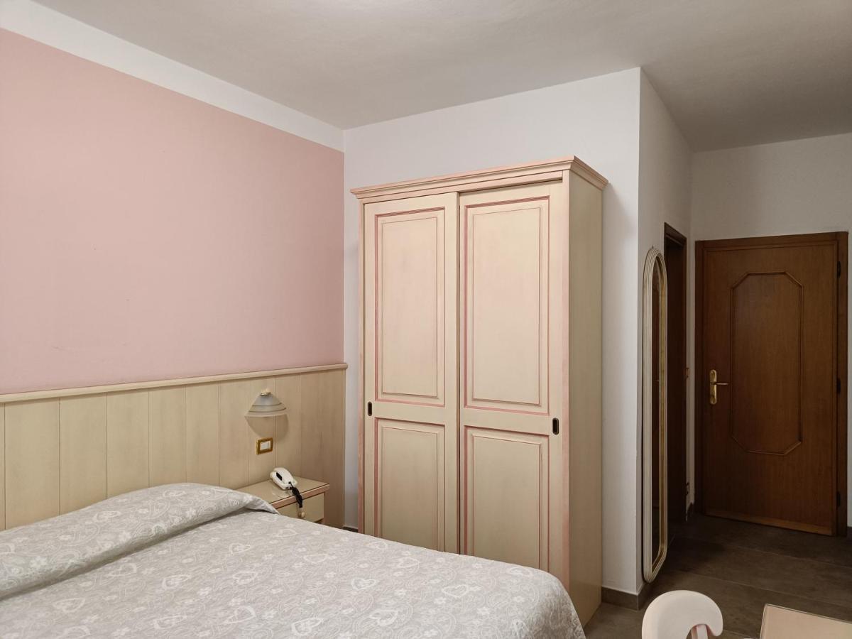 Albergo Ristorante Scanapa Castione della Presolana Exteriér fotografie