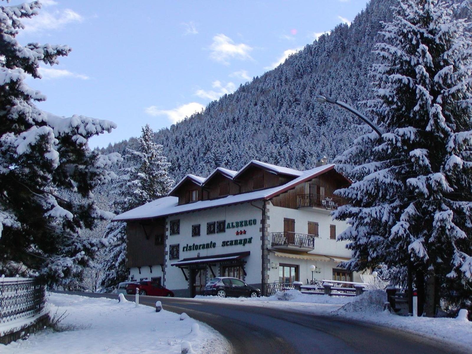 Albergo Ristorante Scanapa Castione della Presolana Exteriér fotografie